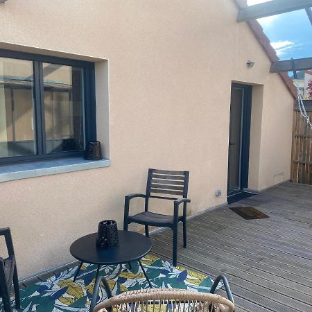 Appartement Loft avec terrasse sans vis a vis à 3km du circuit avec garage au calme à Le Mans Extérieur photo